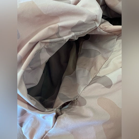 Fabletics Women's Wander Tan Camo Cropped Puffer Jacket Size XXL High Collar - Picture 15 of 16